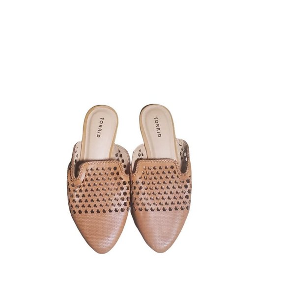 torrid Shoes - Torrid Cognac Woven Slip-On Mule (WW) Size 11